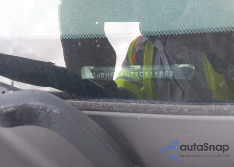 2007 Jeep Commander Sport z USA, uszkodzony, nr VIN 1J8HG48N77C611652